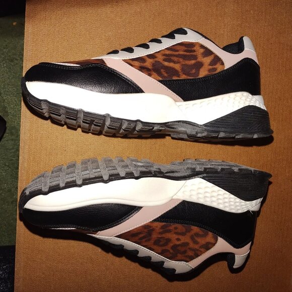 Shoe Dazzle Shoes - Shoedazzle Womens Leopard Print Sneakers Kaandra Size 11 Faux Leather & Fabric